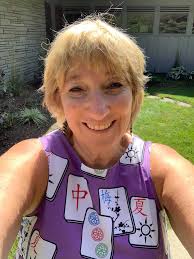 Mahjongg dresses and jewelry for virtual play