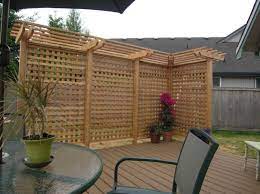 No matter how beautiful your backyard is and how much you want to that's mean that having privacy in your yard is very important. 10 Best Outdoor Privacy Screen Ideas For Your Backyard Home And Gardens
