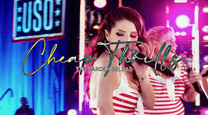 And dann hallo leute, ich hab eine frage zu dem film pitch perfect, mir ist beim letzten mal wie ich ihn gesehen hab etwas aufgefallen, was mich verwirrt. Alexis Knapp Explore Tumblr Posts And Blogs Tumgir