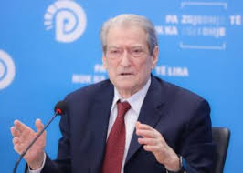 Po pres të vriten policë”, Olsi Jazexhi përfundon në gjykatë -