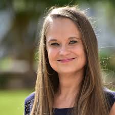 Karen Hanner's Instagram, Twitter & Facebook