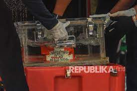 Asia asia tenggara luar negara. Cvr Pesawat Sriwijaya Air Diperkirakan Terendam Lumpur Republika Online