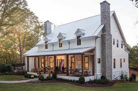 A Delightful Modern Farmhouse With Southern Charm In Georgia Modern Farmhouse Exterior Southern Farmhouse House Exterior