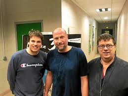 François damiens società di produzione : Le Telegramme Saint Malo Tennis Francois Damiens Tape La Balle