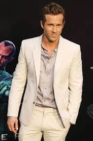 Un hombre siempre debe acudir a este tipo de ceremonias bien vestido y no con cualquier cosa, como por ejemplo vaqueros. Look Invitados A Una Boda Ropa Para Hombres Jovenes Ropa De Hombre Trajes De Boda