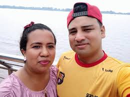 Regálale a papá un Huawei Y8s con el 40% de descuento en plan. Envío gratis  comprando en tienda online: https://celulares.movistar.com.ec/ ¡No estamos  lejos si seguimos conectados! Feliz día Papá