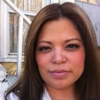 Claudia Deras's Instagram, Twitter & Facebook