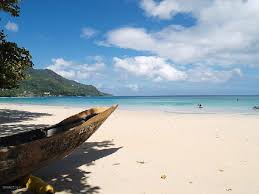 Tremblant sunstar offers mont tremblant luxury rentals. Plage De Beauvallon Mahe Seychelles Islands Picture Of Blue Sea Divers Mahe Island Tripadvisor