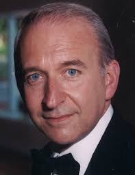 Vincent Tracy's Instagram, Twitter & Facebook