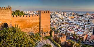Níjar is renowned for its superb handcrafts in pottery, ceramics and textiles. Spanien Reisemagazin Almeria