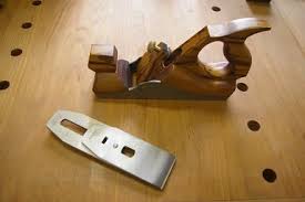 Zwaluwstaart (vesting), een buitenwerk in de vestingbouw. Meubelmakerskistje Woodworking Nl