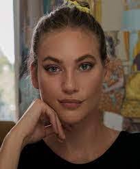 Alice Vann's Instagram, Twitter & Facebook