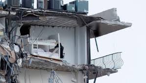 Witnesses describe the collapse of a building that left dozens missing and at least one person dead. Qh6crpas3vz73m