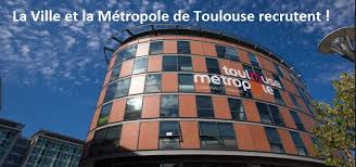 The maison commune emploi formation (mcef) building hosts nine different organisations which provide training and employment services for jobseekers in rodez, a town in the south of france. La Mairie Et La Metropole De Toulouse Recrutent