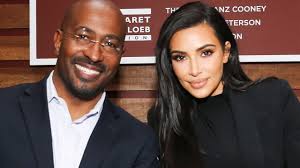 Van jones is one of the many people to have appeared on cnn in the past few years to share their but then came 2018 when word got out that jones and his wife were going their separate ways. The Source Van Jones Calls Kim Kardashian One Of The Best Defenders In Criminal Justice News Block