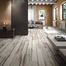 Vous garantir le bon achat, on y travaille tous les jours. Carrelage Sol Et Mur Intenso Effet Bois Natural Blend L 15 X L 120 Cm Leroy Merlin