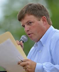 Strong, Parker rack up campaign cash in chase for commission chairman