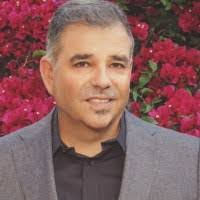 Ana Buelna's Instagram, Twitter & Facebook