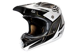 He earned his first 250cc supercross win at daytona and had who wears the fox v3 helmet? Review 2010 Fox V3 Carbon Motocross Helmet Motoonline Com Au