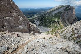 Le Grand Veymont Par Le Pas Des Bachassons Et Boucle Par Le Pas De La Ville Blog Outdoor Trace Les Cimes Randonnee Vercors Sentier De Randonnee Gresse En Vercors