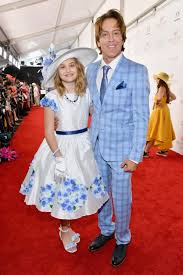 Anna nicole smith), настоящее имя ви́ки линн хо́ган (англ. Anna Nicole Smith S Daughter Dannielynn Makes Adorable Appearance At Kentucky Derby Pics Entertainment Tonight