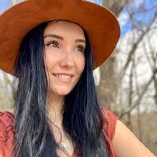 Karl Earley's Instagram, Twitter & Facebook