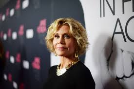 The grace and frankie star regrets going under the knife, notably around her eyes and jawline. Jane Fonda Opens Up About Her Decision To Get Work Done Jane Fonda Comments On Plastic Surgery