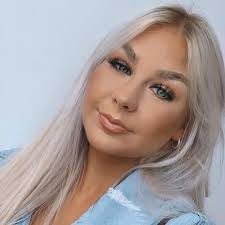 Shannon Richards (@shannon_066)