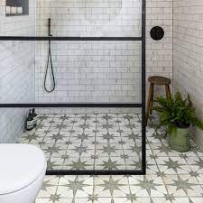 Designers are creating innovative sizes and shapes that can be used alone or in. 34 Lovely Bathroom Ceramic Tile Ideas You Should Copy Pimphomee Tile Bathroom Shower Tile Designs Victorian Bathroom