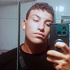 Mhd AV Revoxe (@_.mohamedankouz._) • See what they're saying