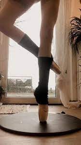 Plenty of toe wiggle room for most. 540 Pointe Shoes Ideas In 2021 Pointe Shoes Ballet Shoes Ballet Beautiful