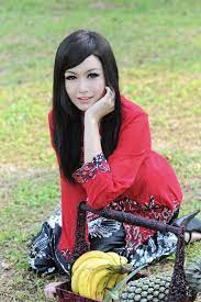 Visit Site Girl Red Clown