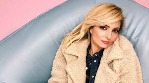 Veronica peparini closet tour (tour armadio). Amici Veronica Peparini Chi E L Ex Marito Fabrizio Anche Lui E Un Ballerino