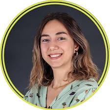 Alara Akçasız LinkedIn'de: Mention a founder friend with their website &  let's meet 👇