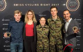 Sina frei (18 de julio de 1997) es una deportista suiza que compite en ciclismo, en la modalidades de montaña en la disciplina de campo a través, y ruta. Swiss Cycling Nachwuchsaward Geht An Sportrekrutin Sina Frei