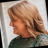 Amanda Towns's Instagram, Twitter & Facebook