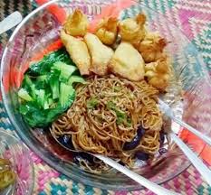 Mee wantan kicap wantan goreng dan sup ringkas. Resepi Wantan Mee Kicap Kongsi Resepi Over Blog Com