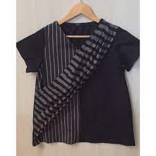 Dinamakan sby karena inspirasi dari baju yang dipakai presiden saat berpidato. Temukan Dan Dapatkan Blouse Atasan Tenun Lurik Hanya Rp 155 000 Di Shopee Sekarang Juga Http Shopee Co Id I Desain Blus Pakaian Wanita Model Pakaian Wanita
