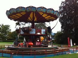 Le Manege Enfantin Au Jardin Botanique De Geneve Jardin Botanique Manege Botanique