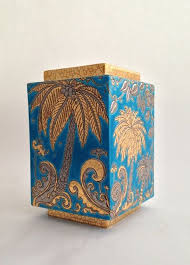 Vase Carre Reves De Jungle Jean Boggio Pour Emaux De Longwy Existe En Vase Ou Lampe Turquoise Blanc Noir Objet Decoration Faiencerie Vase