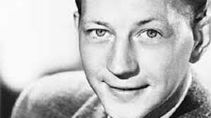 Hugo Young, columnista y escritor británico