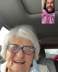 This is an older photo, so that's why the quality is not quite up to date.  But I think it is adorable: Jason and his grandmother, Mable 💖💞💞