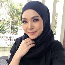 Dalam movie lagi lagi senario tu la perwatakan lan pet pet sebenar kan. Gambar Isteri Lan Pet Pet Cantik Persis Anak Gadis Berita Steady