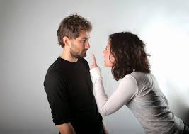 Do you find yourself constantly trying to control what your partner does? 7 Signs Of A Controlling Woman El Crema