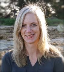 Barbara Loa's Instagram, Twitter & Facebook