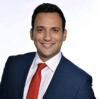 Une belle journée en succursale avec l'équipe YULSTAY de Royal Lepage pour  bien débuter l'année ! Christian Daoud, BComm Parvez Coowar Jasmine  Sidar-Caceres Rahim Rahmoun Martin Lepage