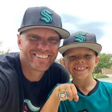 Cameron Hughes (@Cam_Hughes_8)