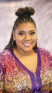 Ciara Farrow's Instagram, Twitter & Facebook