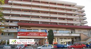 Bodzguarzii care pazeau intrarea la izvoarele minerale din statiunea baile olanesti au fost inlocuite de firma care a concesionat izvoarele de aur cu casa nationala de pensii (cnpas) plateste 222,06 milioane lei fara tva pentru servicii de tratament balnear, cazare si masa in mai multe statiuni din. Hotel Olanesti Baile Olanesti Oferte Tratament Olanesti