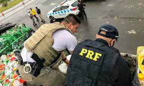 La cooperativa de ahorro y crédito policía nacional, conjuntamente con su equipo de trabajo, camina día a día a la excelencia para alcanzar los objetivos planteados, generando e innovando productos. Com Apoio Da Policia Nacional Do Uruguai Prf E Bm Apreendem Carreta Carregada Com Mercadorias Estrangeiras Portugues Brasil